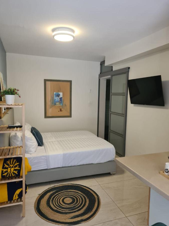 Garden Studio Apartment Elad Ngoại thất bức ảnh